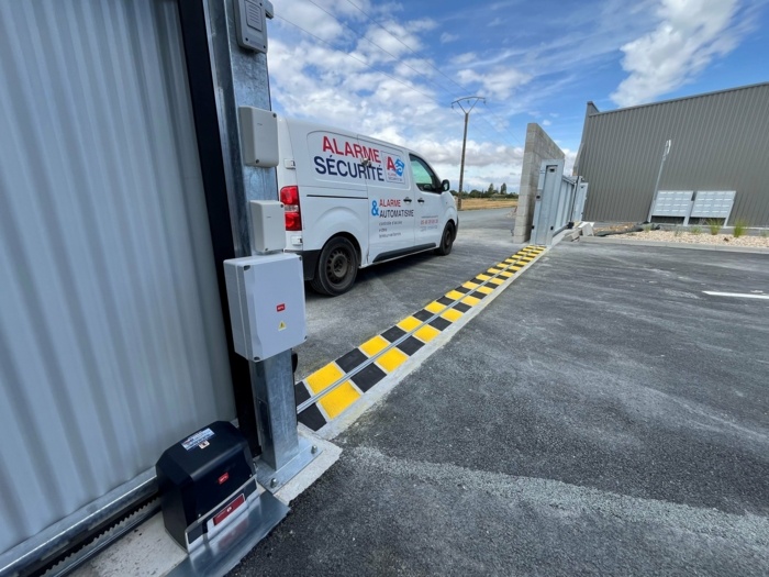 Moteur BFT ICARO SMART installé par Alarme Sécurité S.N